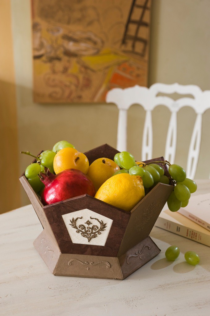 Corbeille à fruits patine et Broderie